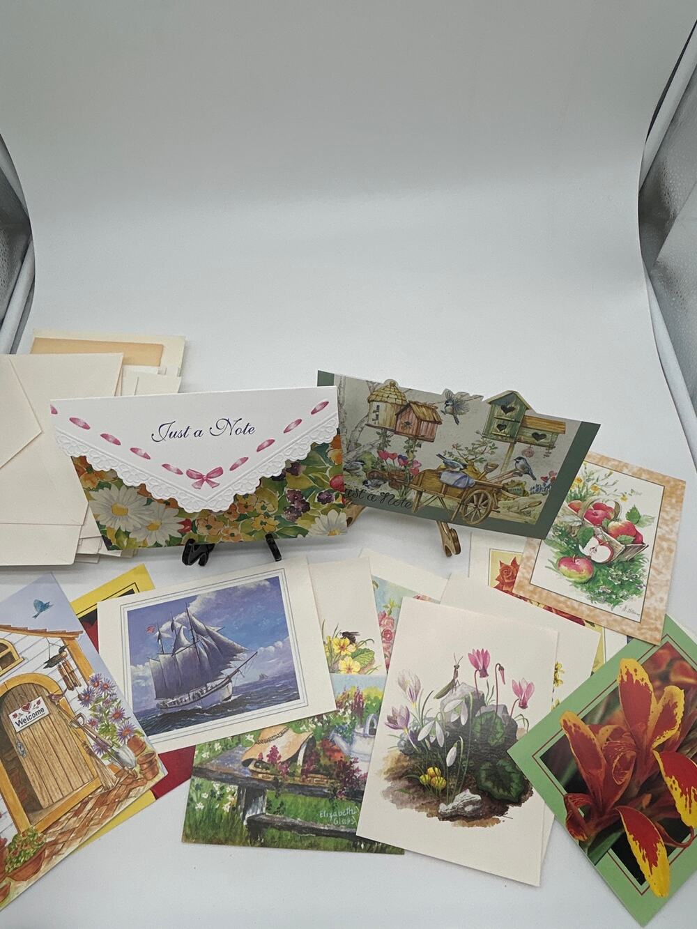 Lot of 14 Unused Blank Note Cards Made in USA Floral Garden Mixed Art Greeting